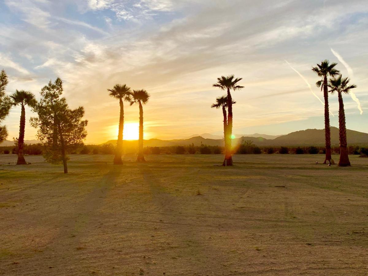 The Castle House Estate Hotel Joshua Tree Exterior foto